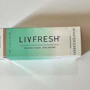fresh Wintergreen Whitening Toothpaste